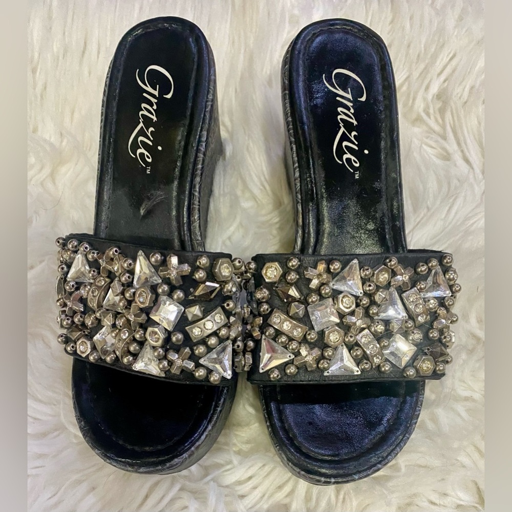 Grazie Black Studded Rhinestone Embossed Wedge Sandals Size 6 Platform